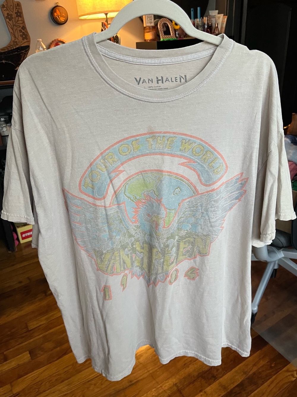 Urban Outfitters Women’s Oversized Beige Graphic Band T-Shirt - Van Halen -Stain